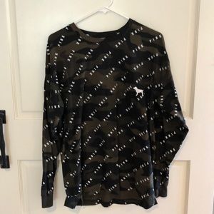 VS PINK Campus T-shirt